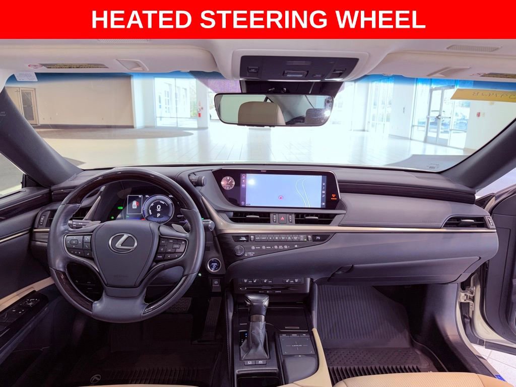Certified 2020 Lexus ES 300h w/ Premium Package image 13