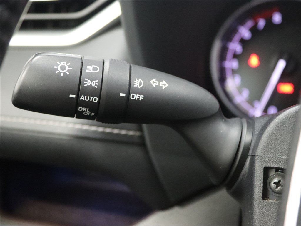 Used 2019 Toyota RAV4 Limited AWD/4WD image 40
