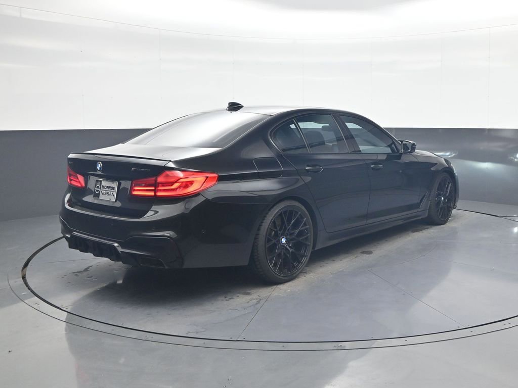 Used 2020 BMW M550i xDrive image 5
