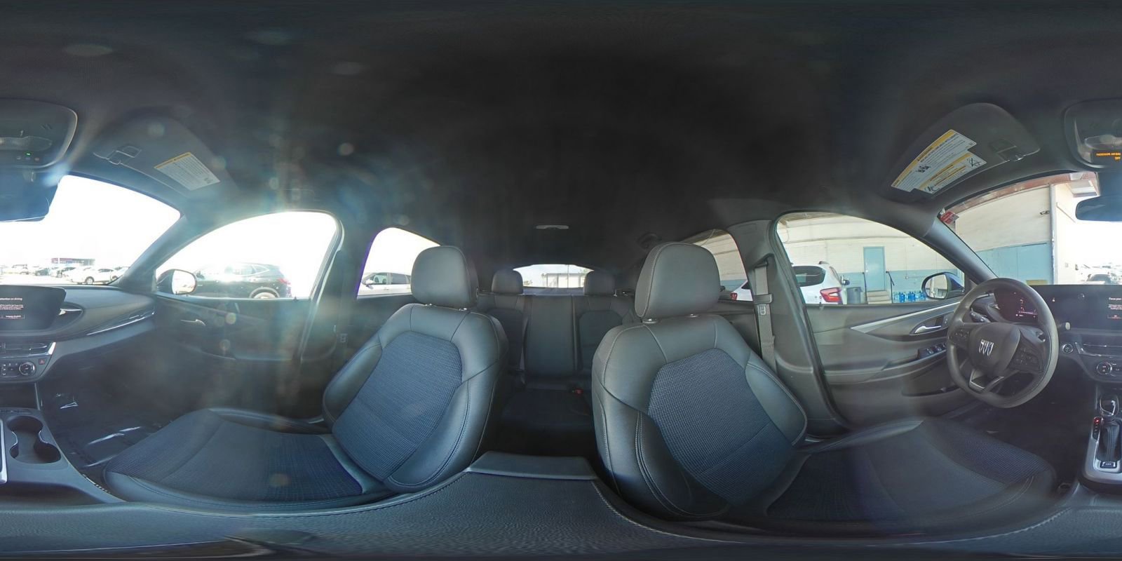 Used 2025 Buick Envista Preferred image 42