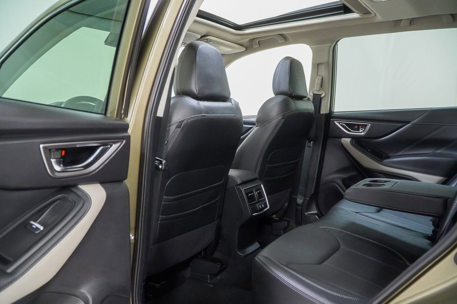Used 2023 Subaru Forester Limited AWD/4WD image 43