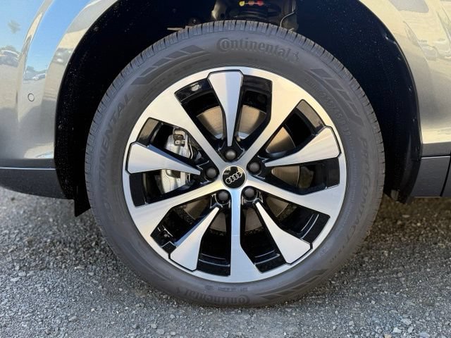 New 2026 Audi Q3 quattro 2.0T AWD/4WD image 10