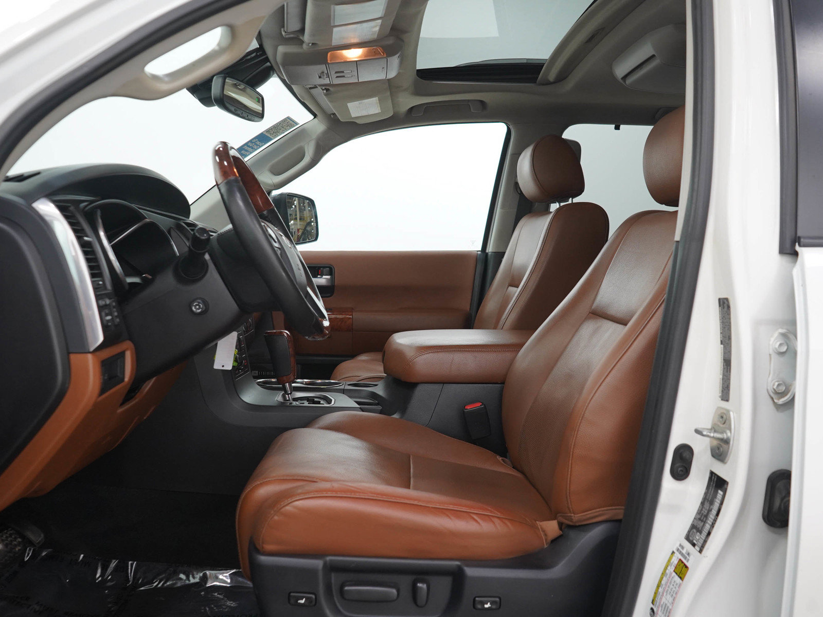 Used 2019 Toyota Sequoia Platinum AWD/4WD image 31