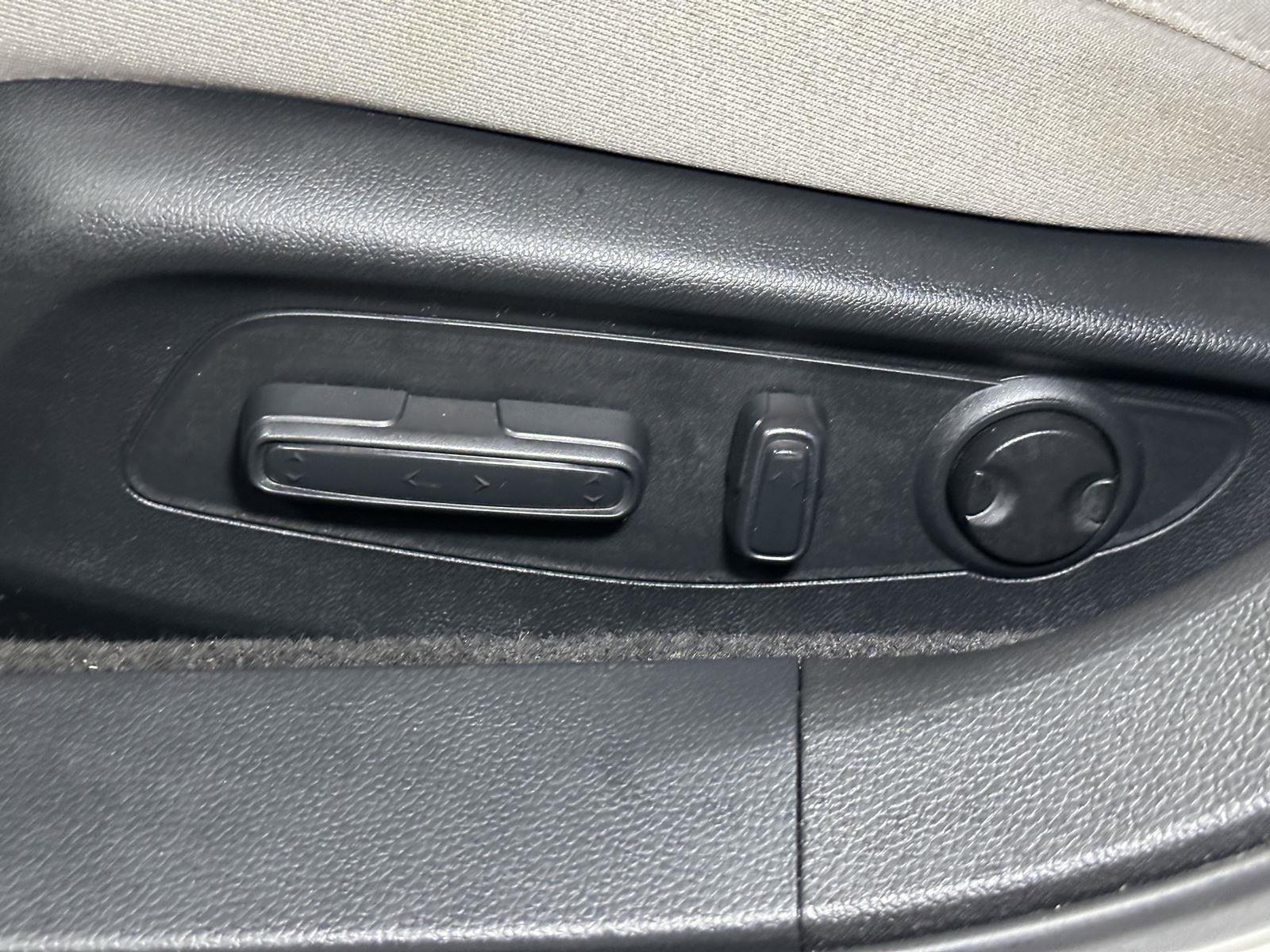 Certified 2023 Honda Accord EX image 23