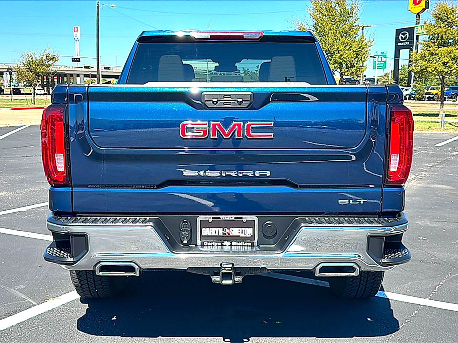 Used 2023 GMC Sierra 1500 SLT AWD/4WD image 7