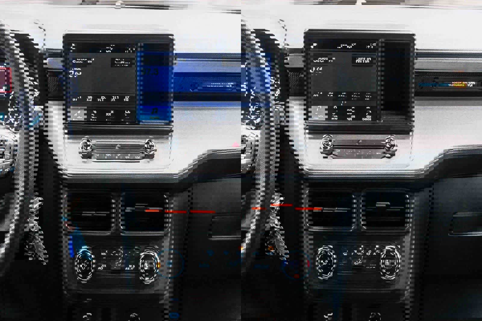 Used 2022 Ford Maverick XLT w/ Equipment Group 300A Standard image 13