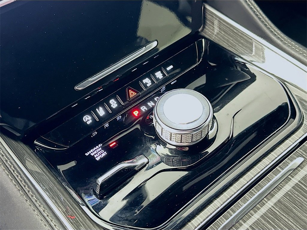 Used 2022 Jeep Wagoneer Series II image 32