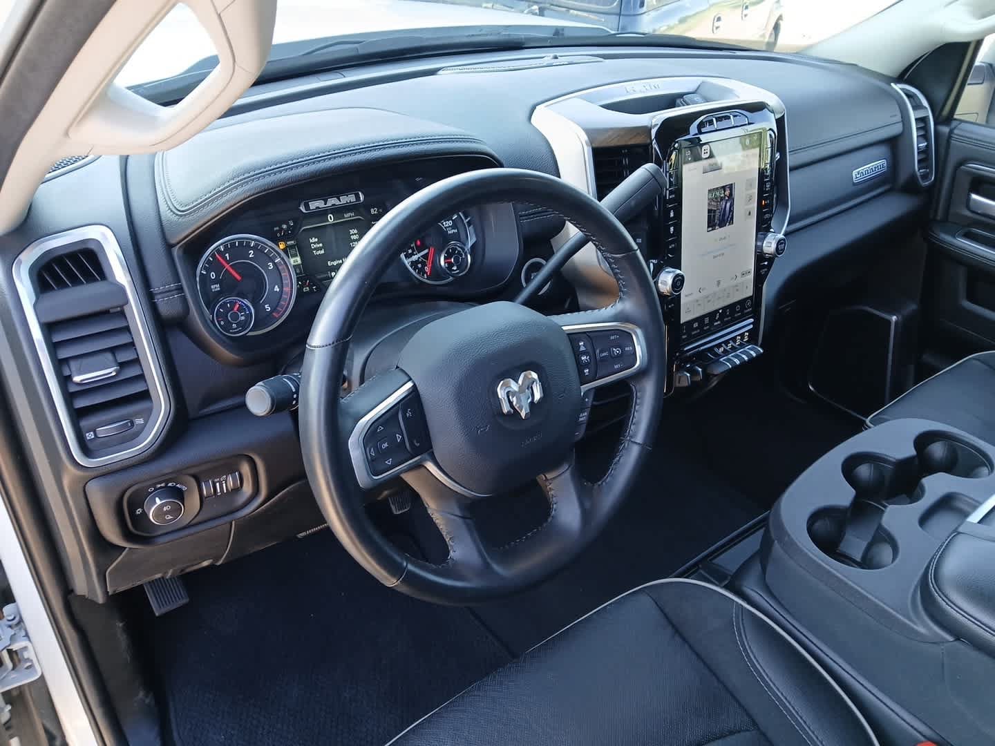 Used 2024 RAM 2500 Laramie w/ Safety Group AWD/4WD image 22