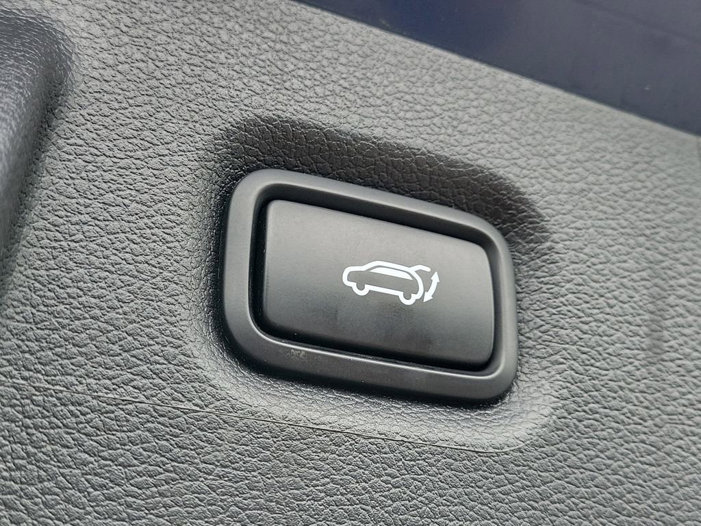 Used 2022 Hyundai Santa Fe Calligraphy image 9