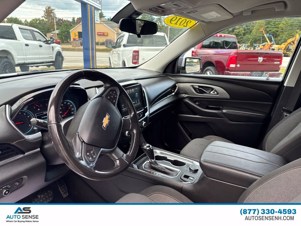Used 2019 Chevrolet Traverse LT w/ LPO, Floor Liner Package AWD/4WD image 13