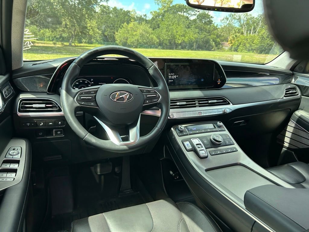 Used 2021 Hyundai Palisade Limited FWD image 13
