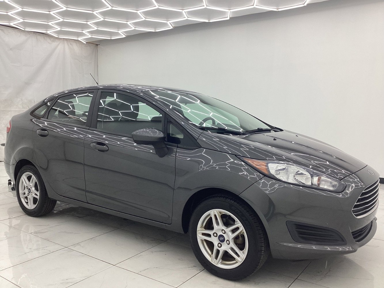 Used 2019 Ford Fiesta SE image 7