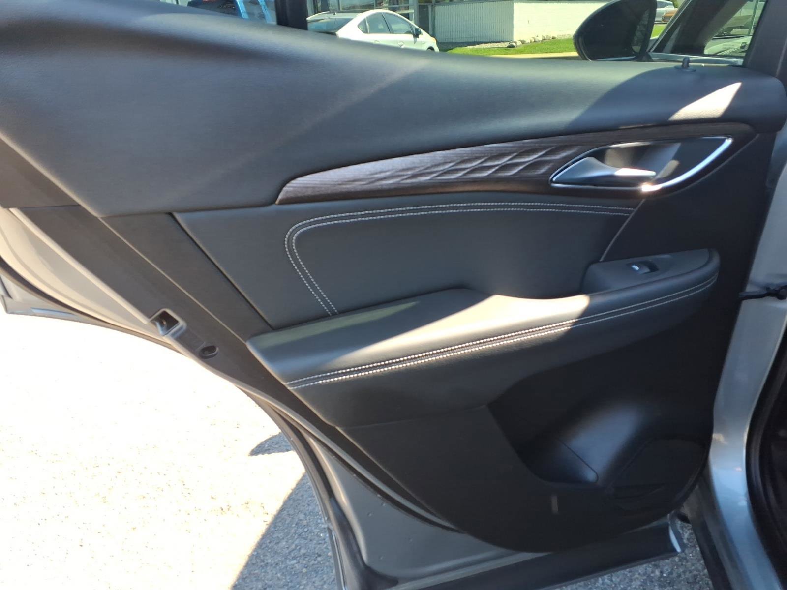 Certified 2023 Buick Envision Avenir image 20