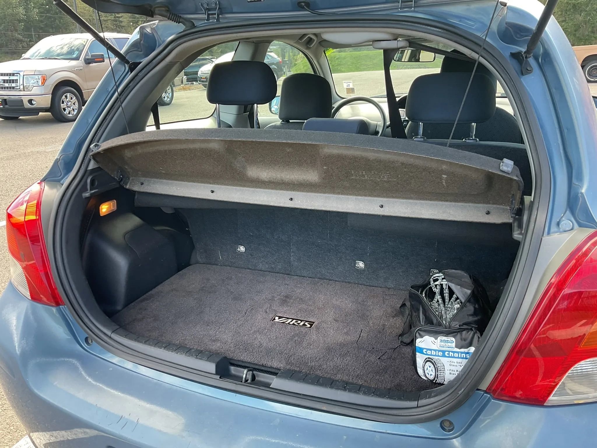 Used 2009 Toyota Yaris 2-Door Hatchback image 12