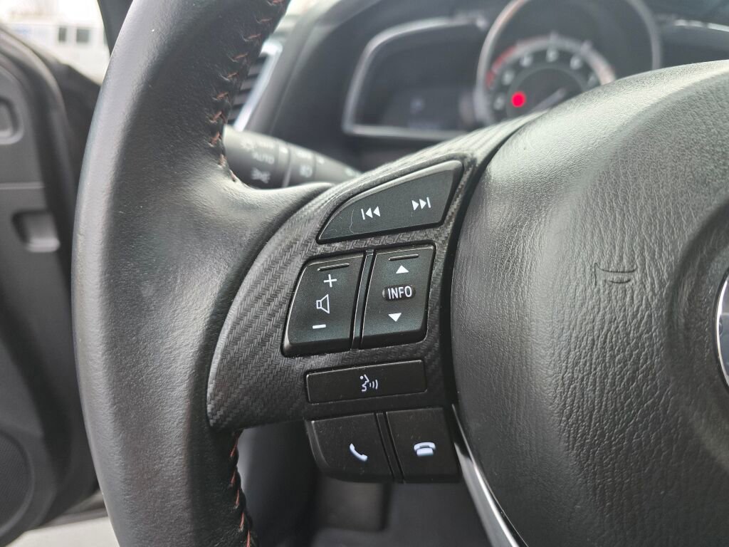 Used 2016 MAZDA MAZDA3 s Grand Touring image 21