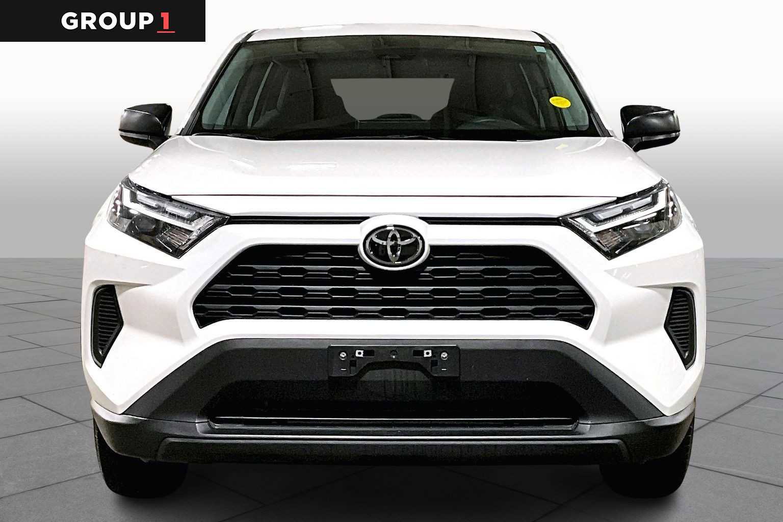 Used 2023 Toyota RAV4 LE image 3