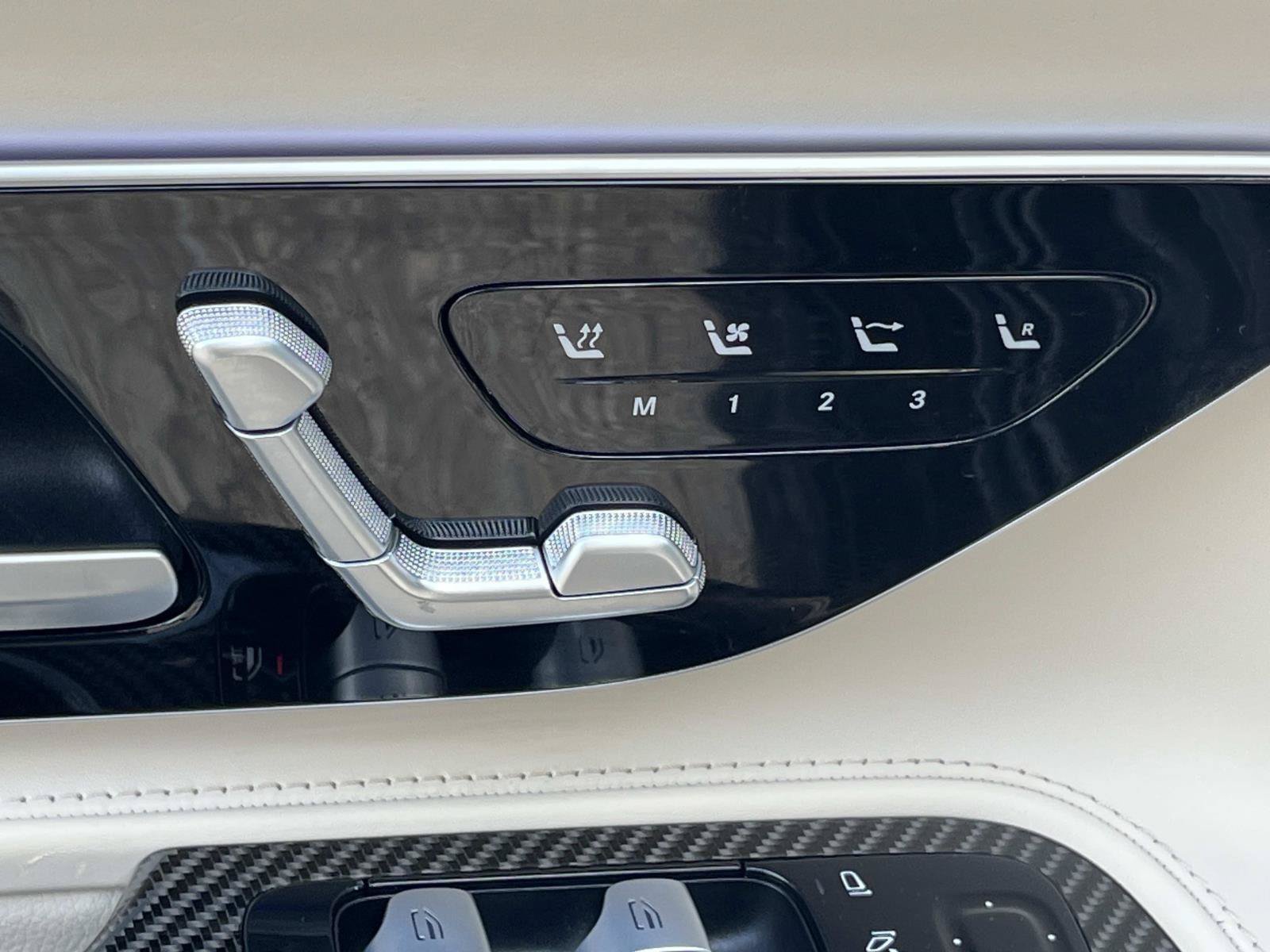 Certified 2024 Mercedes-Benz SL 63 AMG 4MATIC image 16