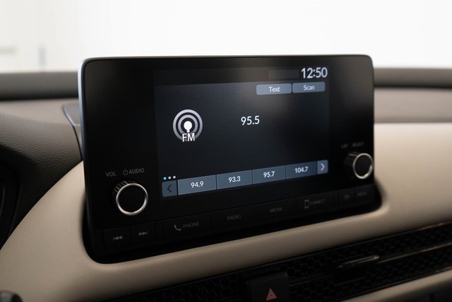 Certified 2025 Honda HR-V LX image 4