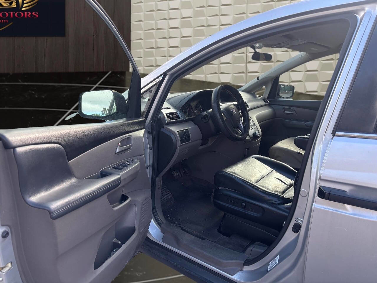 Used 2011 Honda Odyssey LX image 9