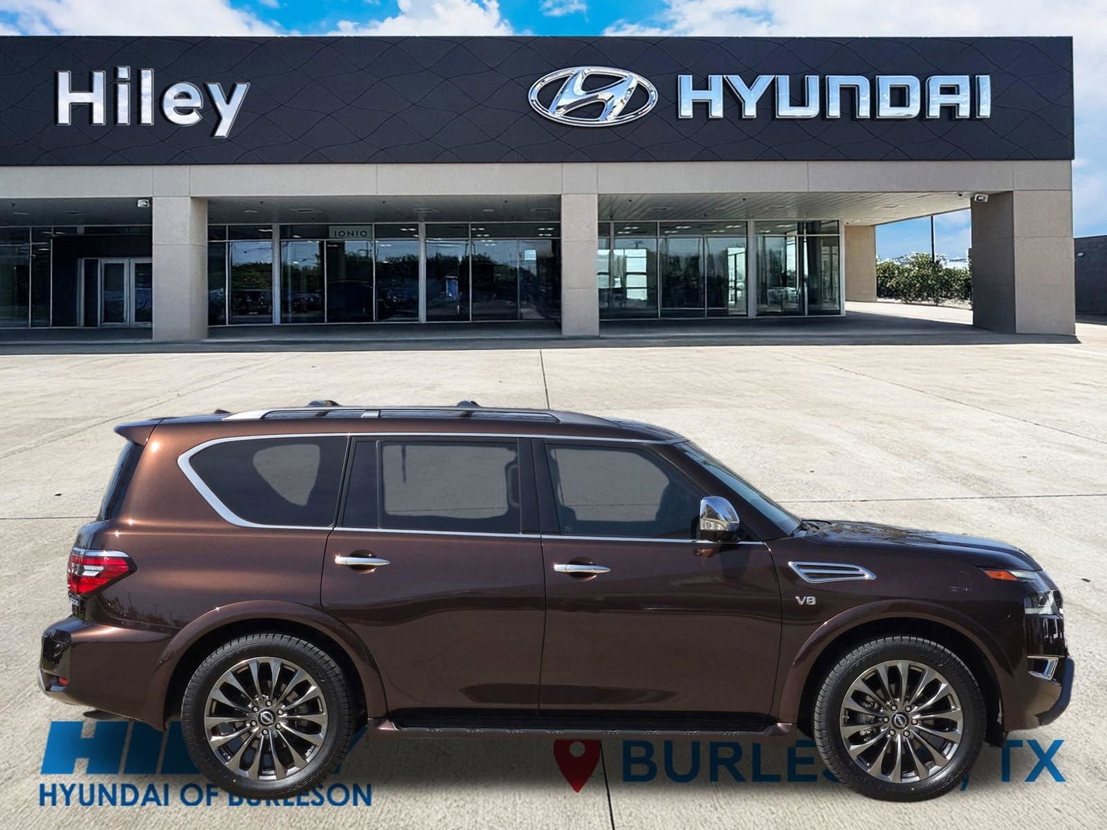 Used 2021 Nissan Armada Platinum w/ Captain's Chairs Package image 3