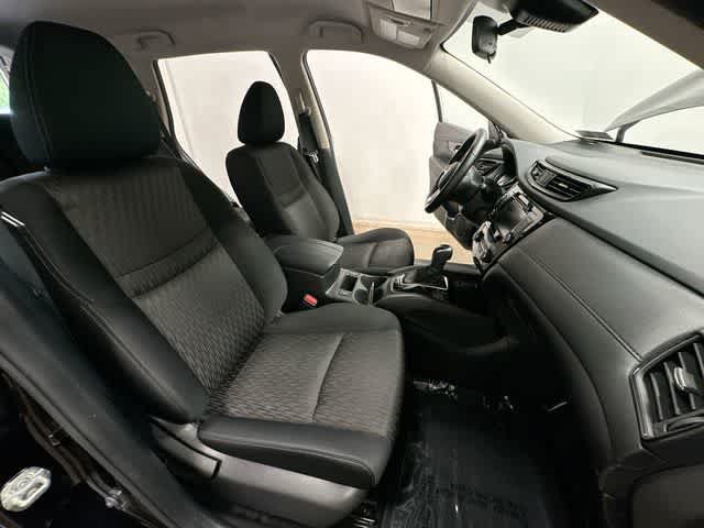 Used 2019 Nissan Rogue SV w/ Premium Package AWD/4WD image 22