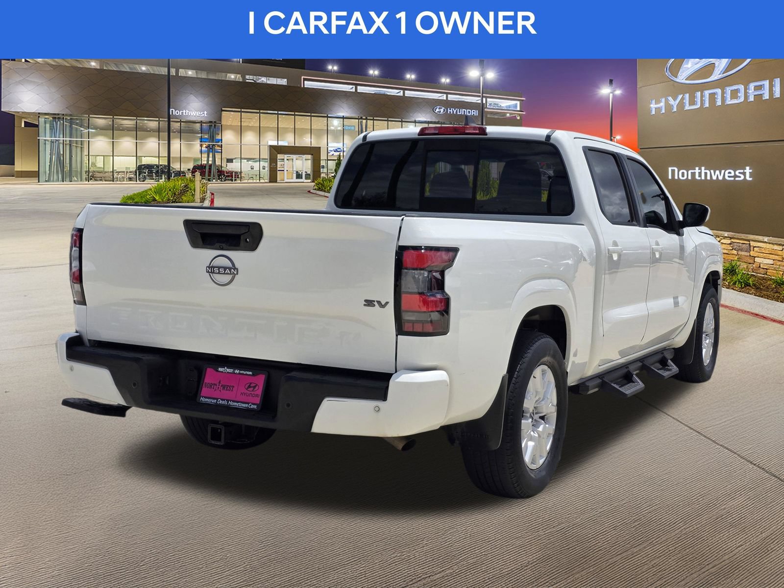 Used 2022 Nissan Frontier SV w/ Technology Package RWD image 7