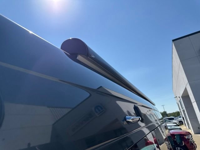 Used 2016 Mercedes-Benz Sprinter 3500 image 37