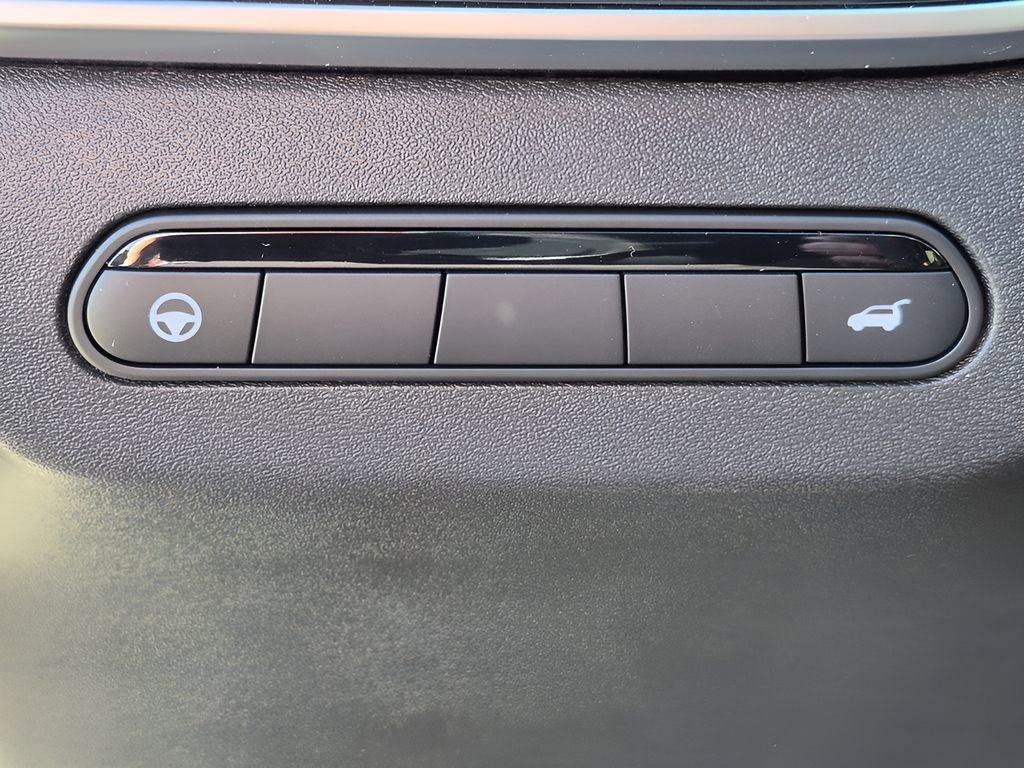 Certified 2026 INFINITI QX60 Sport w/ Dark Cargo Package image 9