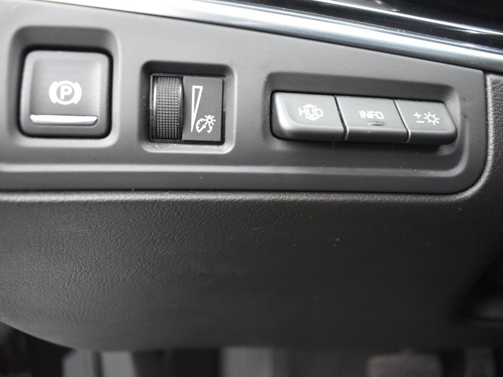 Used 2022 Cadillac XT6 Premium Luxury w/ Technology Package image 12