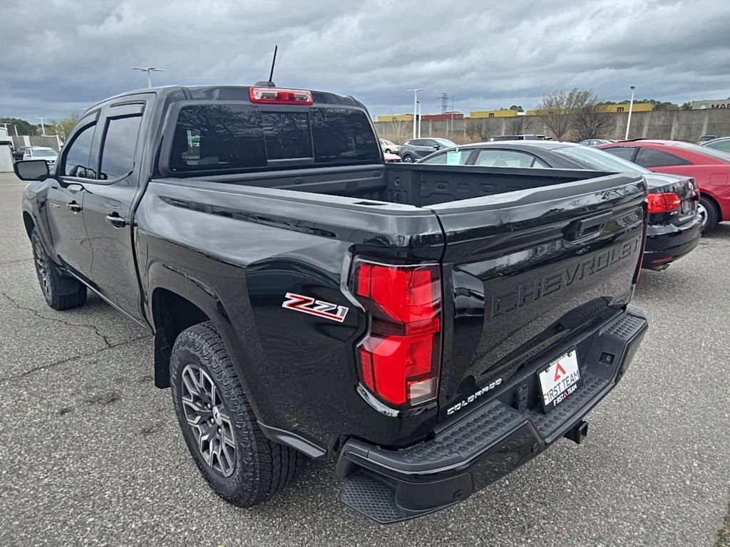 Used 2025 Chevrolet Colorado Z71 image 7