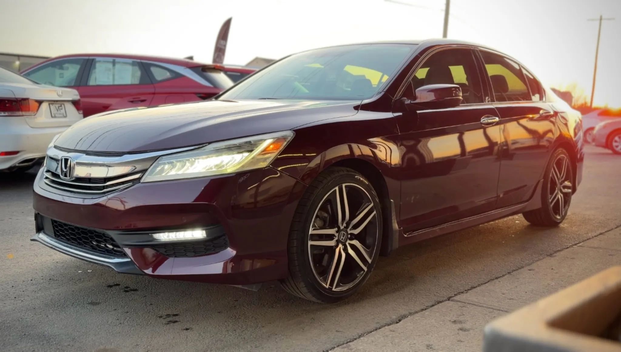 Used 2017 Honda Accord Touring image 5