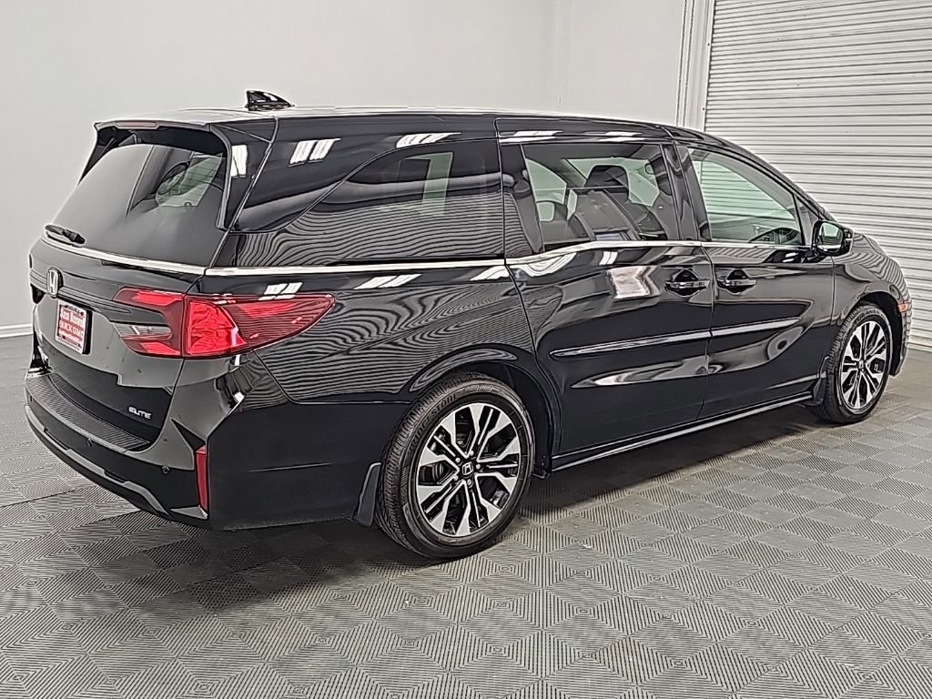Used 2025 Honda Odyssey Elite image 8