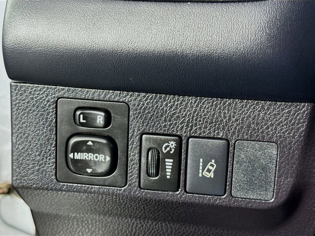 Used 2018 Toyota RAV4 Limited w/ All Weather Liner Package image 14