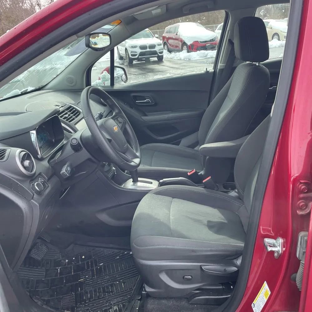 Used 2015 Chevrolet Trax LS FWD image 5