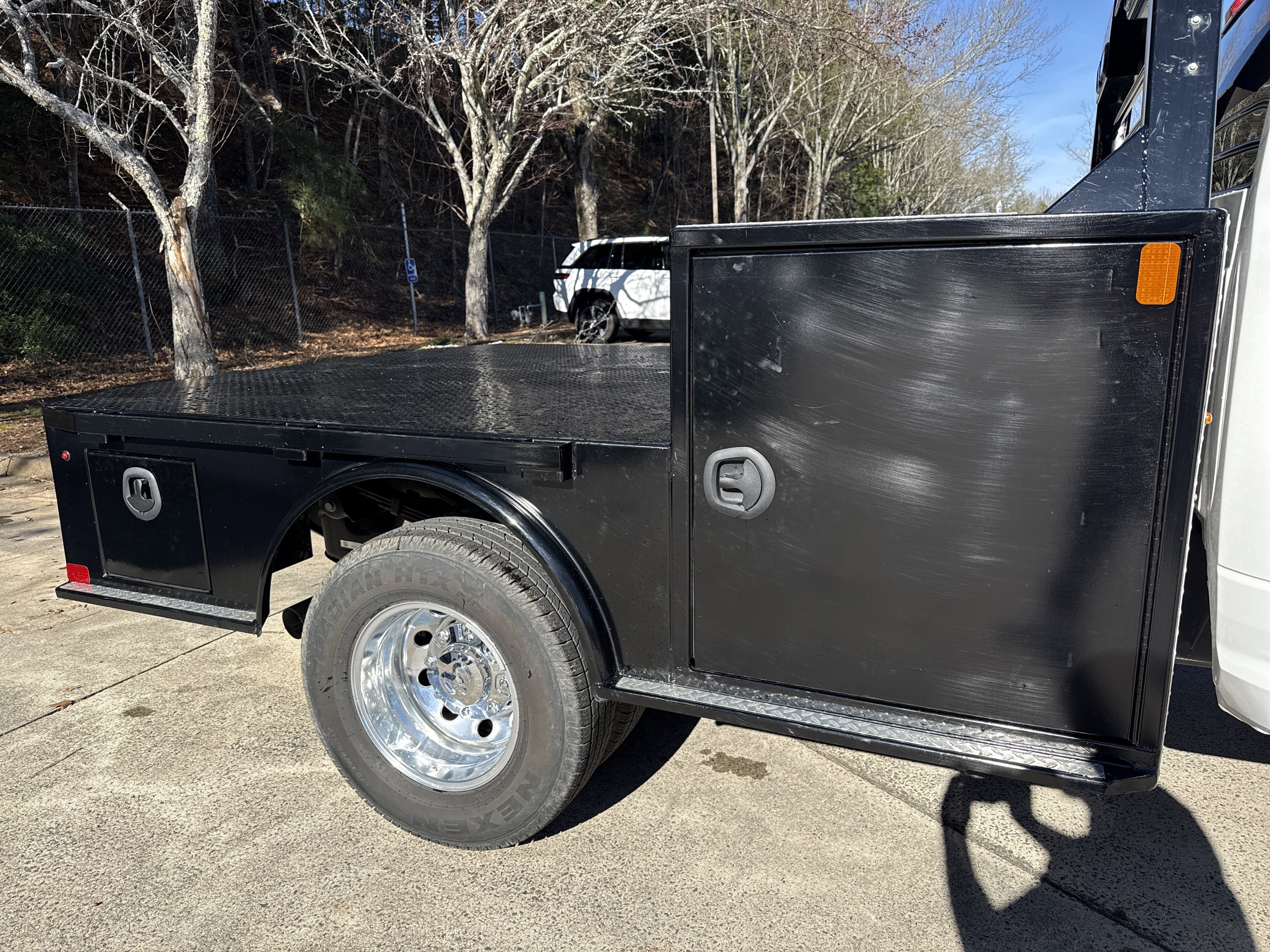 Used 2025 RAM 3500 Tradesman w/ Chrome Appearance Group image 20