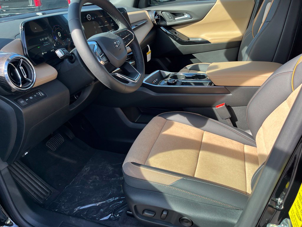New 2027 Chevrolet Equinox ACTIV w/ Safety and Technology Package AWD/4WD image 12