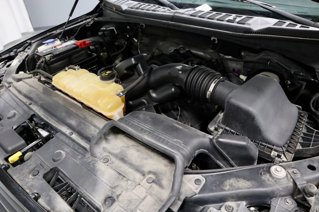 Used 2015 Ford F150 XLT w/ Equipment Group 301A Mid AWD/4WD image 18