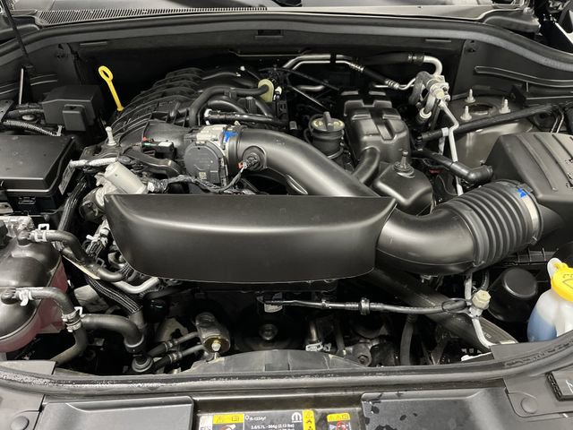 Used 2024 Dodge Durango GT image 40