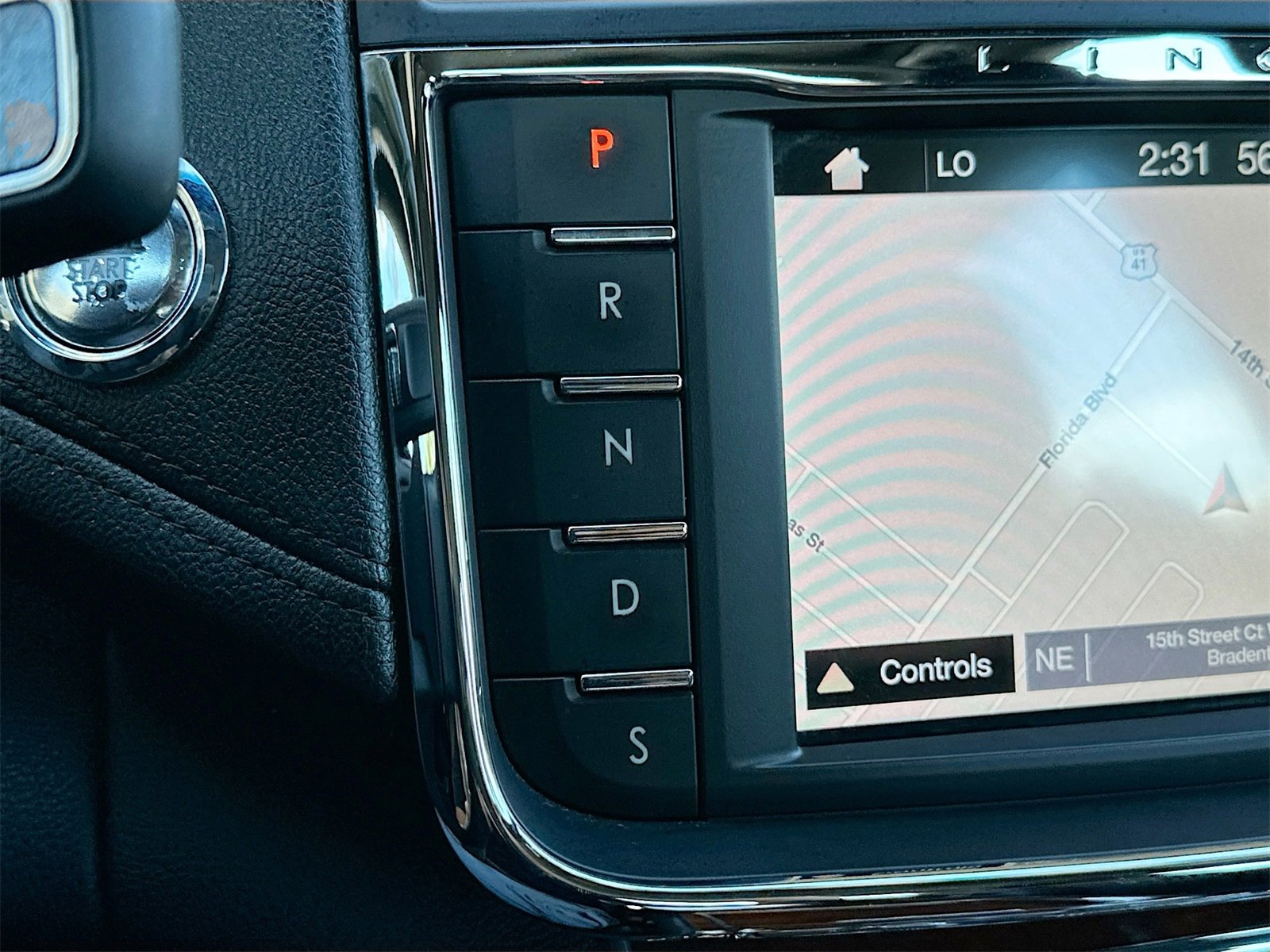 Used 2017 Lincoln Continental Reserve image 17