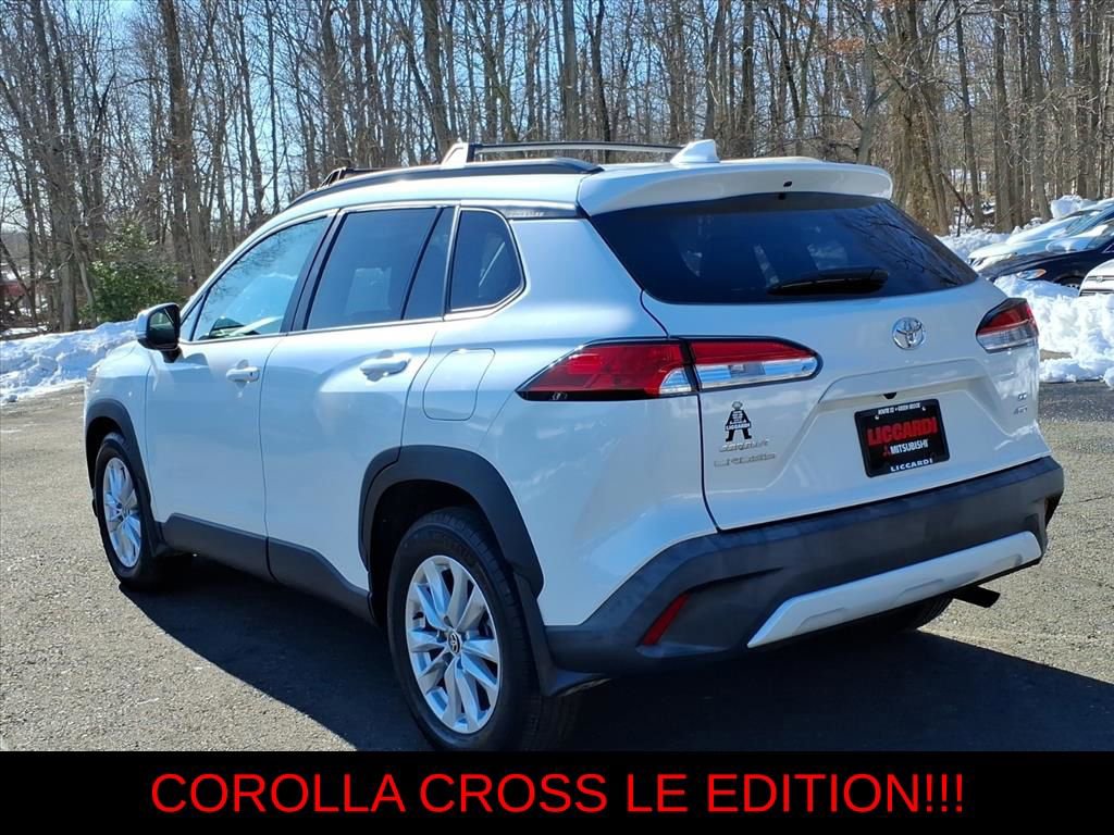 Used 2023 Toyota Corolla Cross LE w/ Moonroof Package image 5