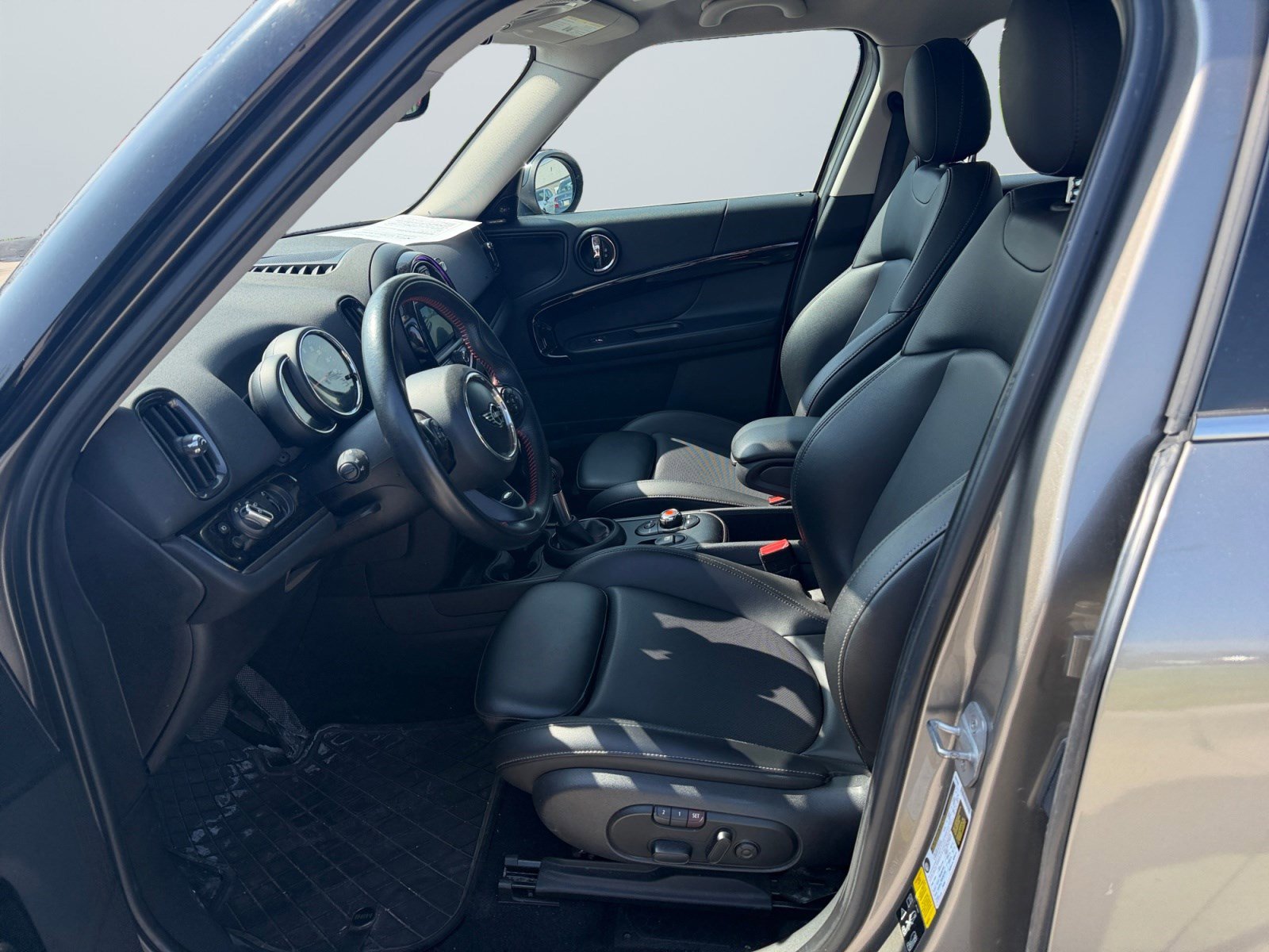 Used 2019 MINI Cooper Countryman S w/ Premium Package image 11