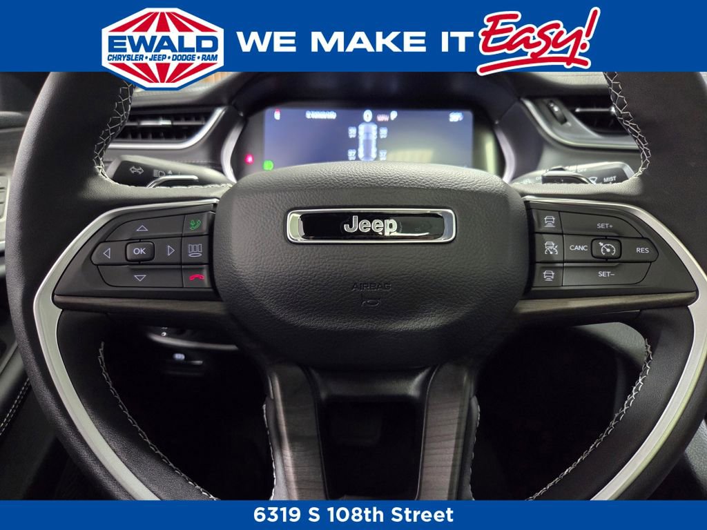 New 2025 Jeep Grand Cherokee Limited w/ Luxury Tech Group II image 5