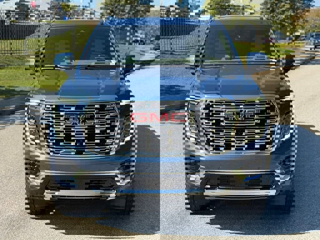 New 2026 GMC Yukon XL Denali w/ Advanced Technology Package image 9