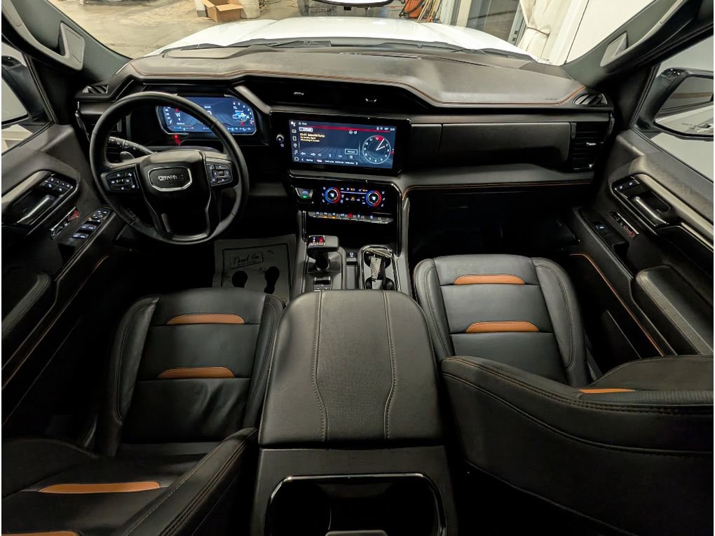 Used 2023 GMC Sierra 1500 AT4 w/ Technology Package AWD/4WD image 12