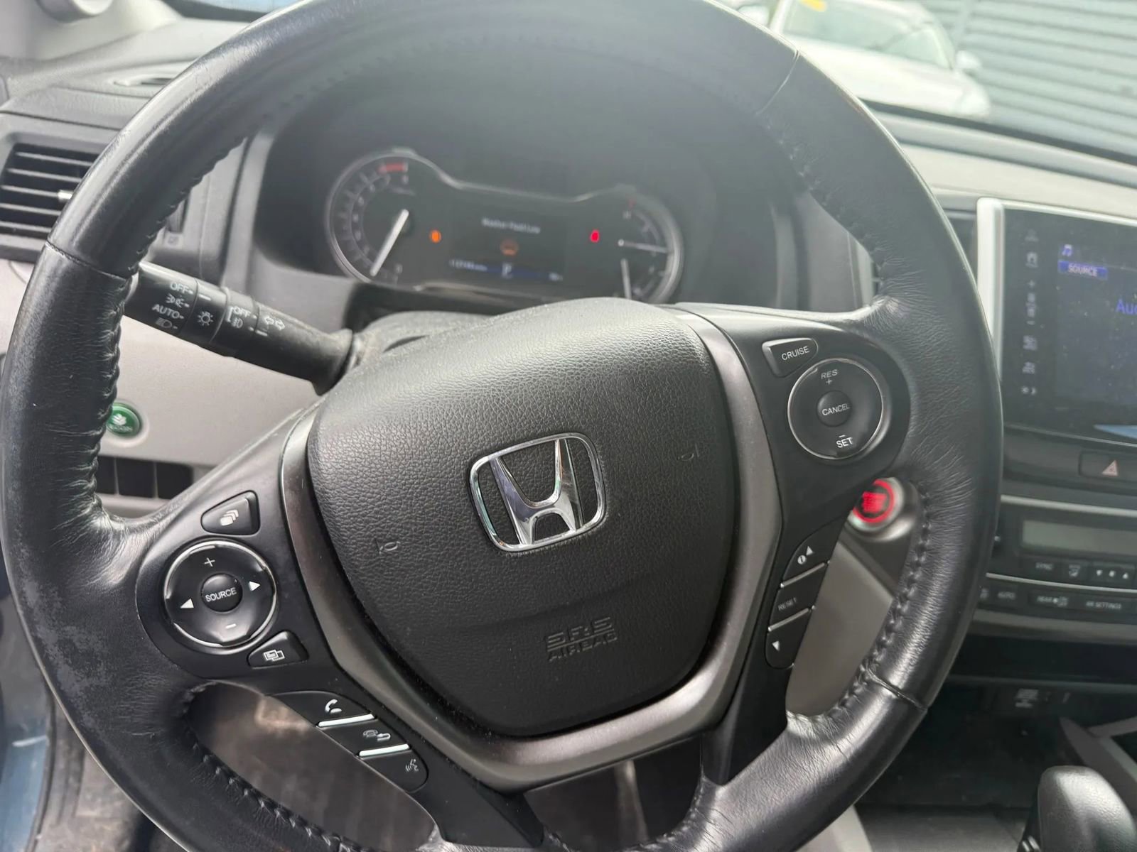 Used 2017 Honda Pilot EX-L image 12