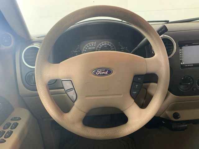 Used 2003 Ford Expedition XLT AWD/4WD image 27