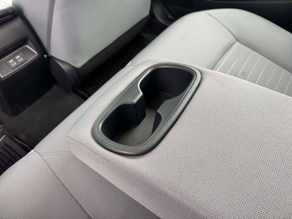 Used 2025 Toyota Corolla SE w/ SE Premium Package image 12