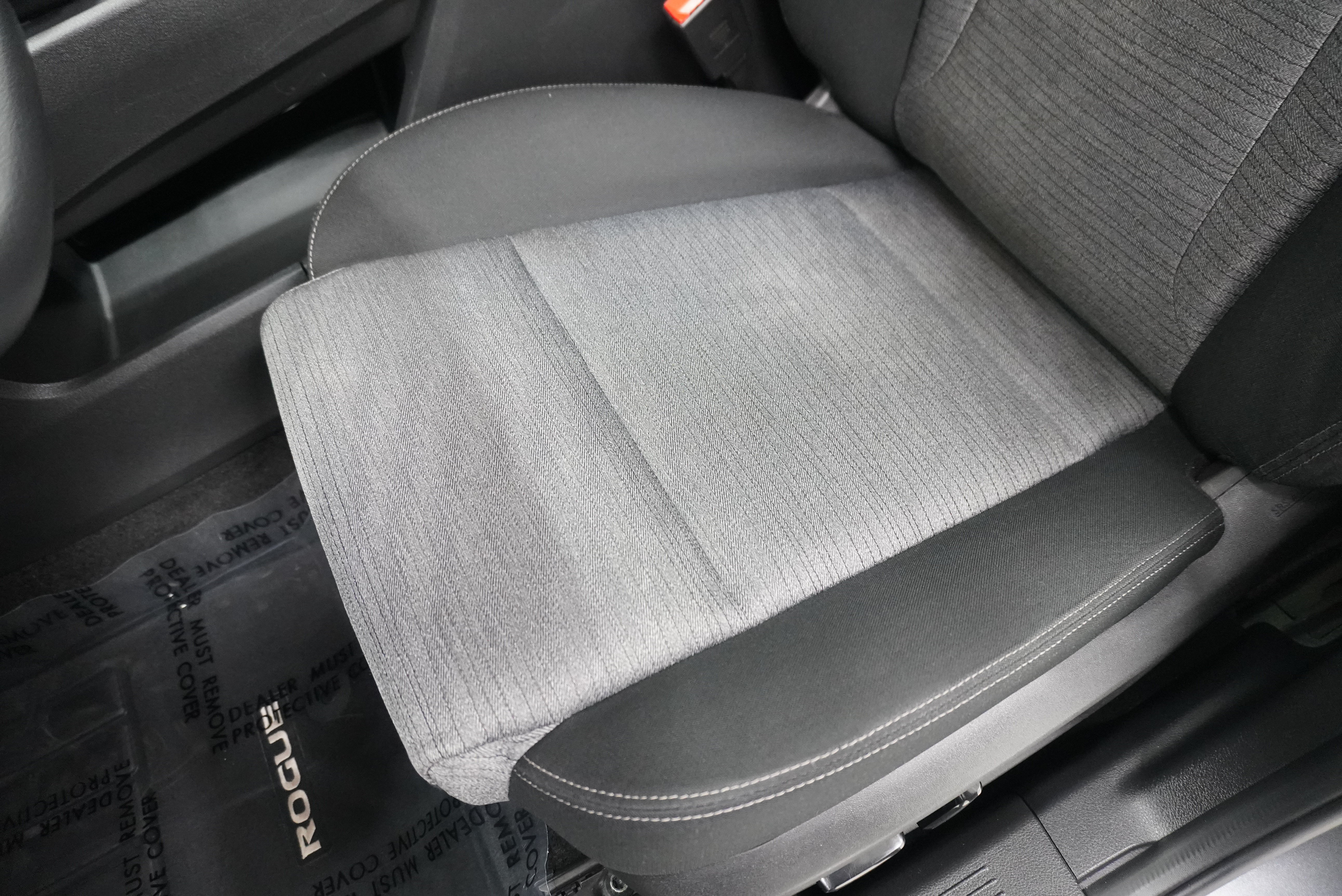 Used 2023 Nissan Rogue SV FWD image 12