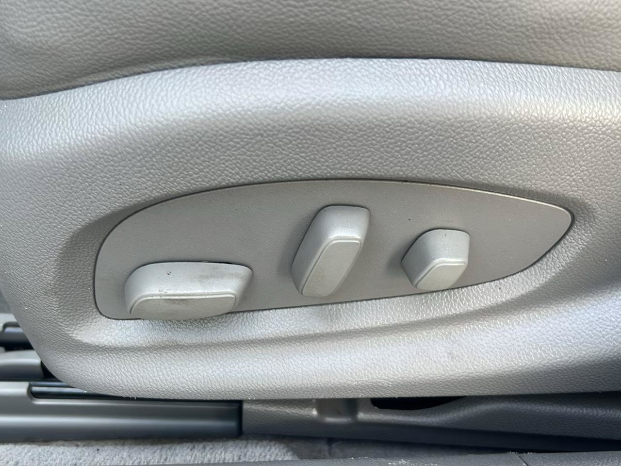 Used 2016 Chevrolet Impala LTZ FWD image 18