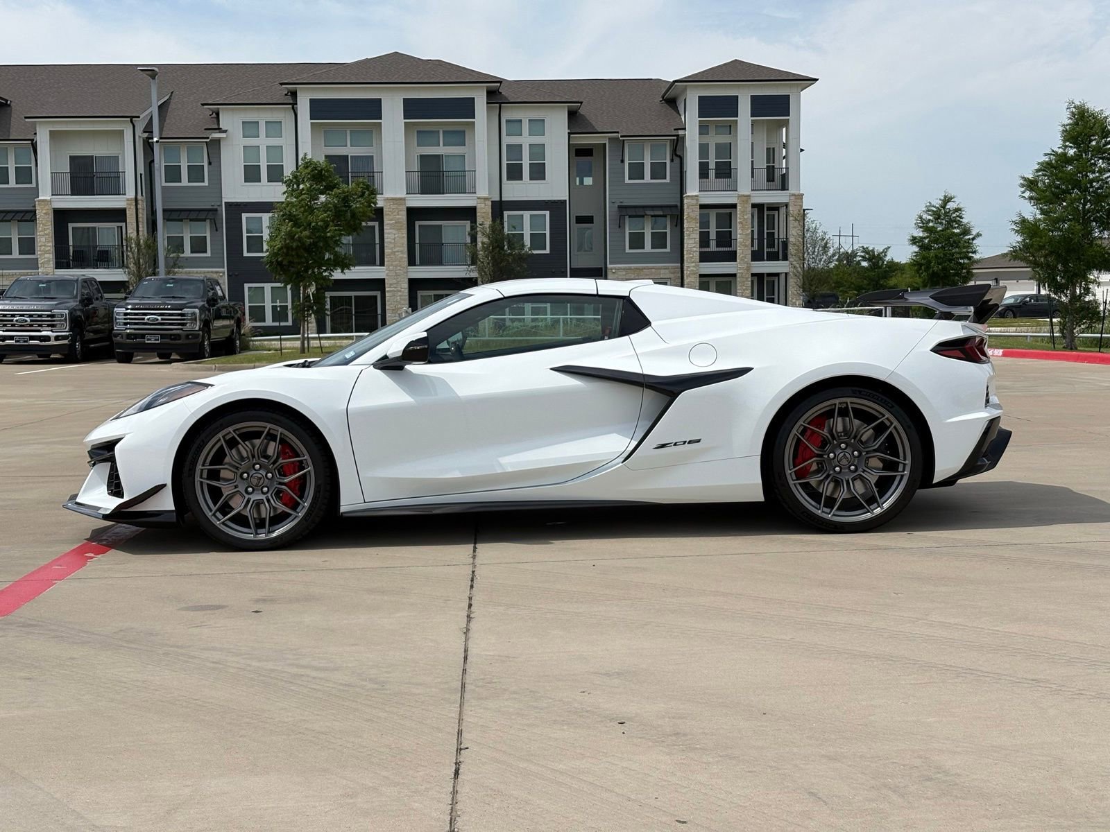 Used 2026 Chevrolet Corvette Z06 RWD image 4